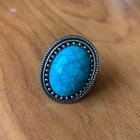 Statement Ring Lot ❣️❣️❣️ - Picture 5 of 11